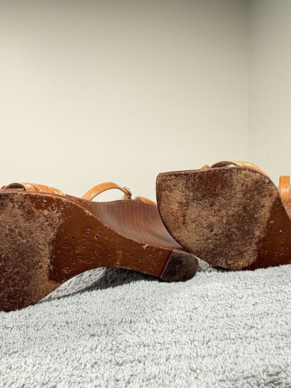 Kate Spade Vintage Wood Healed Sandals - Picture 3 of 9